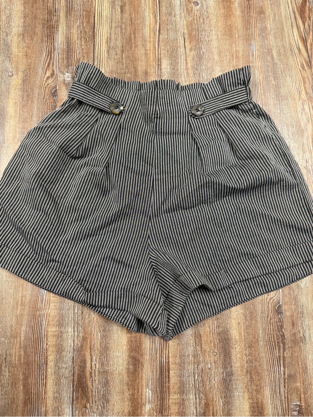 Vintage Y2K Charlotte Russe vertical striped shorts size S